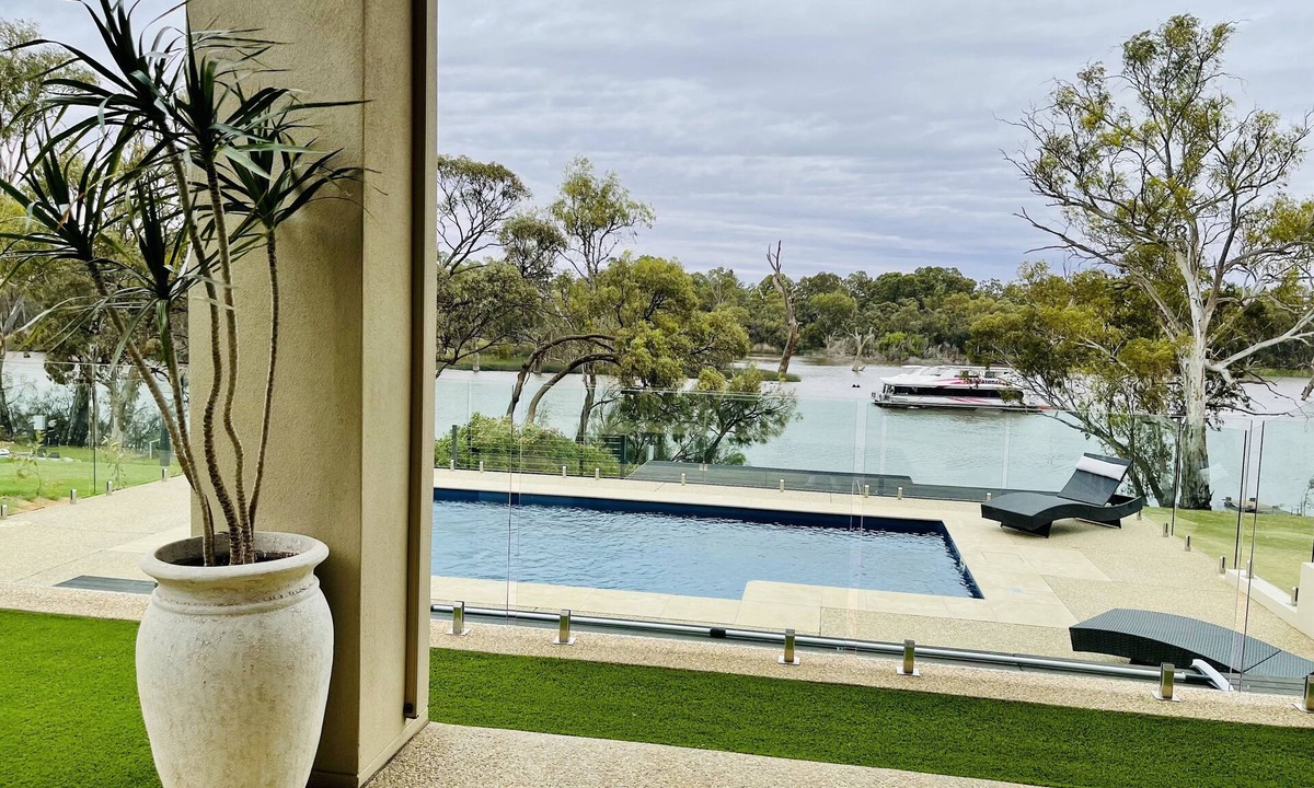 Gol Gol House | Riviera Villa Holiday Home