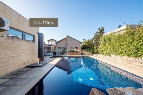 Mount Martha House | Rockleigh Bay - Gas Heated Spa and Solar Heated Pool