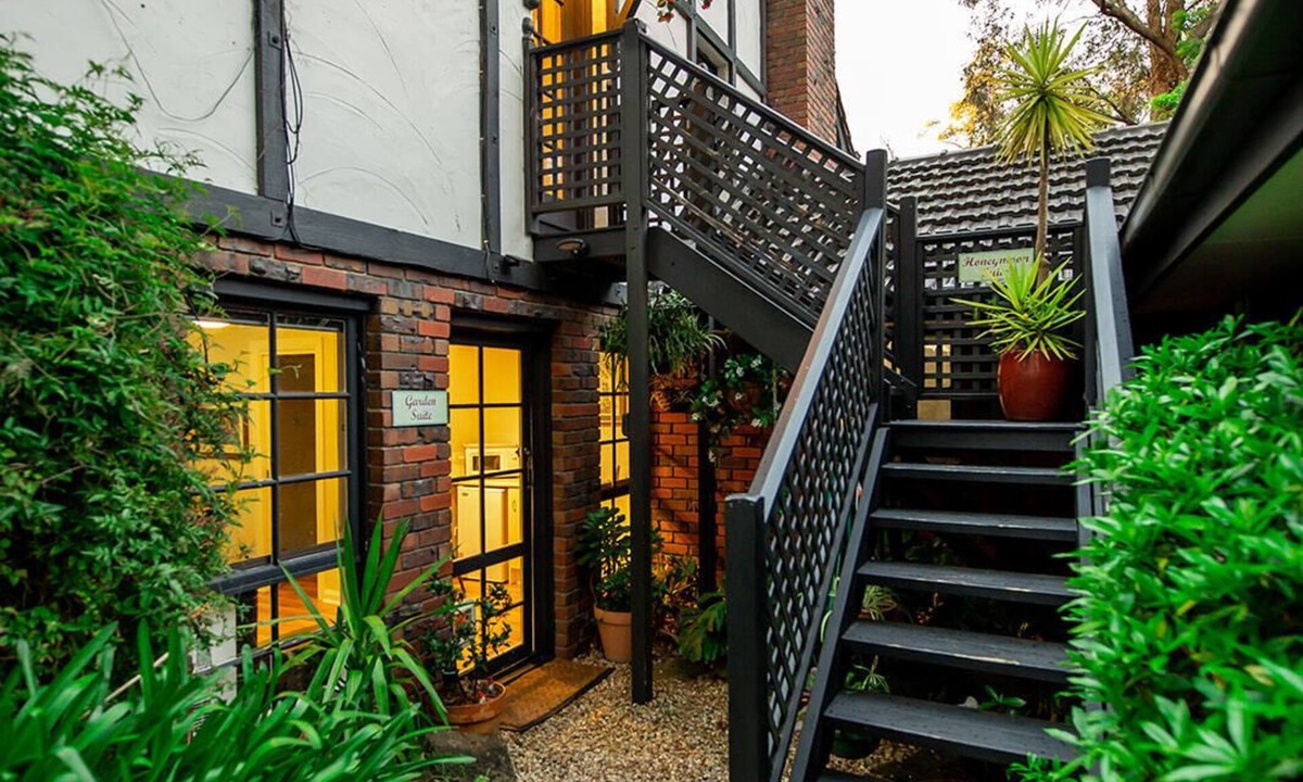 Kalorama Cottage | Romantic Honeymoon Getaway