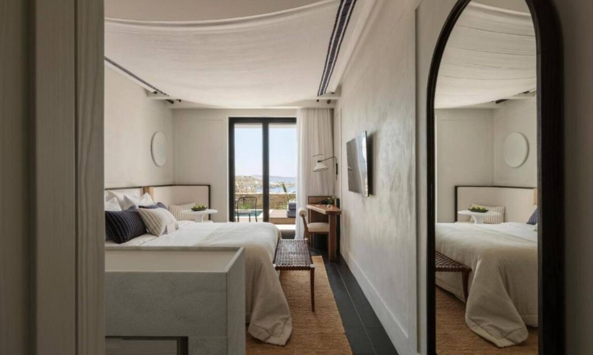 Drafaki Hotel | Room with Rooftop Pool Near Mykonos Old Town – Ideal for a Romantic Escape!