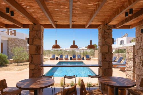 Milos Apartment | ROOTS Nature Living Milos