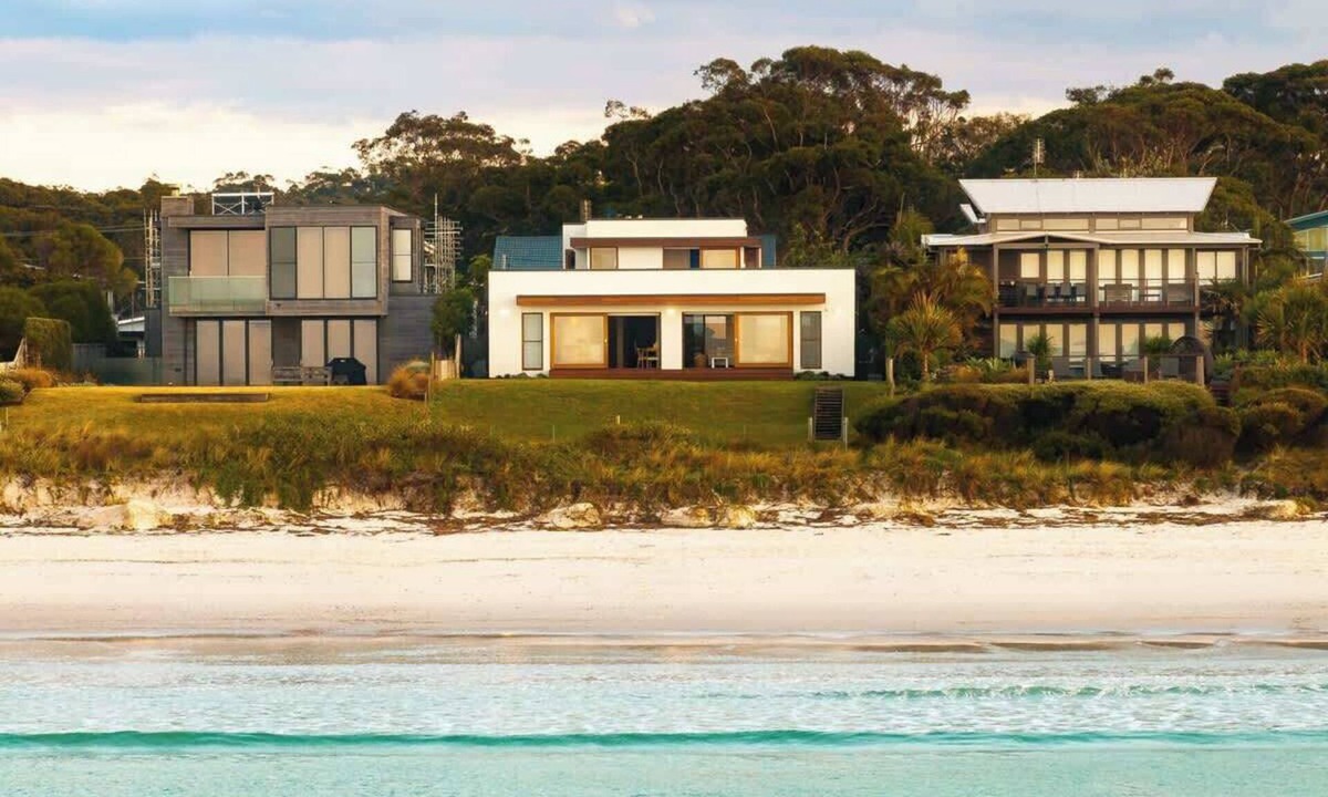 Callala Beach House | 'Saltspray' - Luxe Jervis Bay Beachfront Retreat