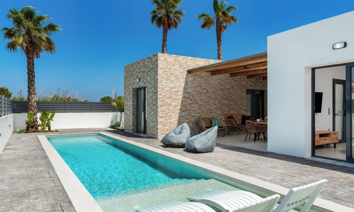Petaloudes Villa | Salty Sun Luxury Villa 7