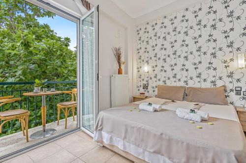 Platia Viktorias Hotel | Salver Stays