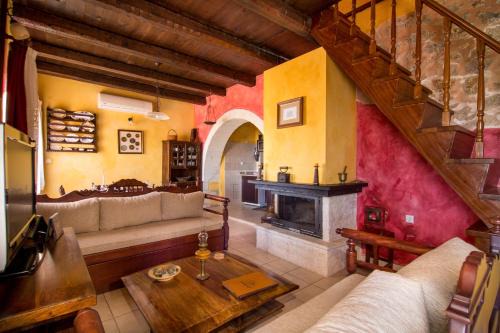 Samonas House | Samonas - Red villa Fliskouni