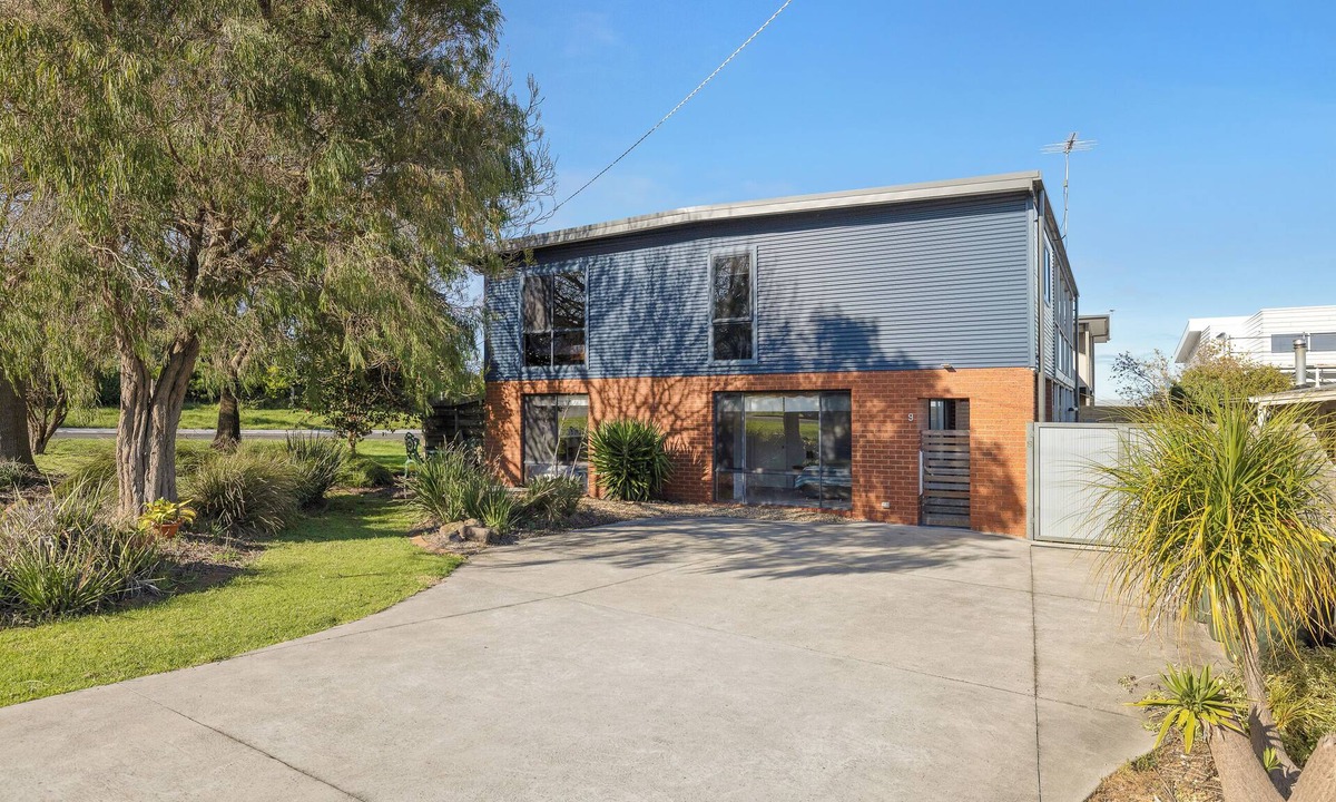 San Remo House | Sanny Views