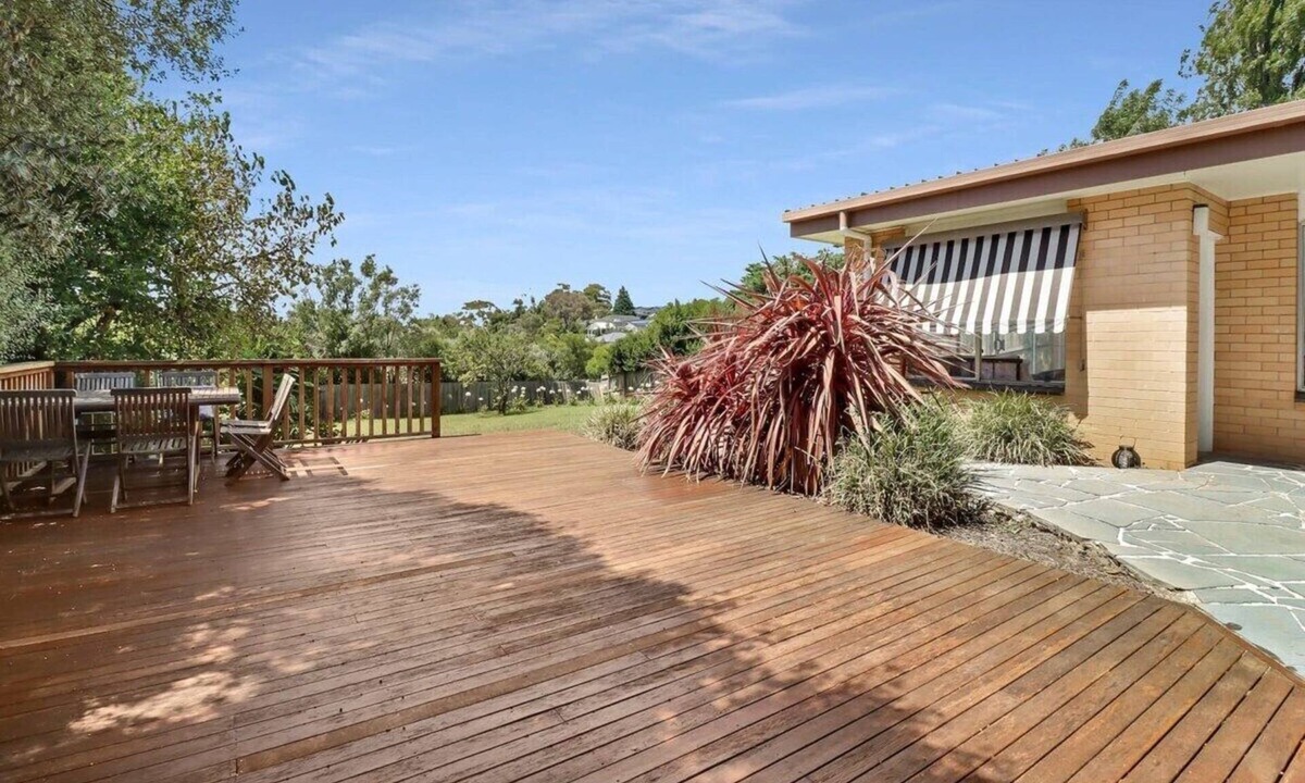 Highton House | Scenic Serenity Large Family Home in Geelong