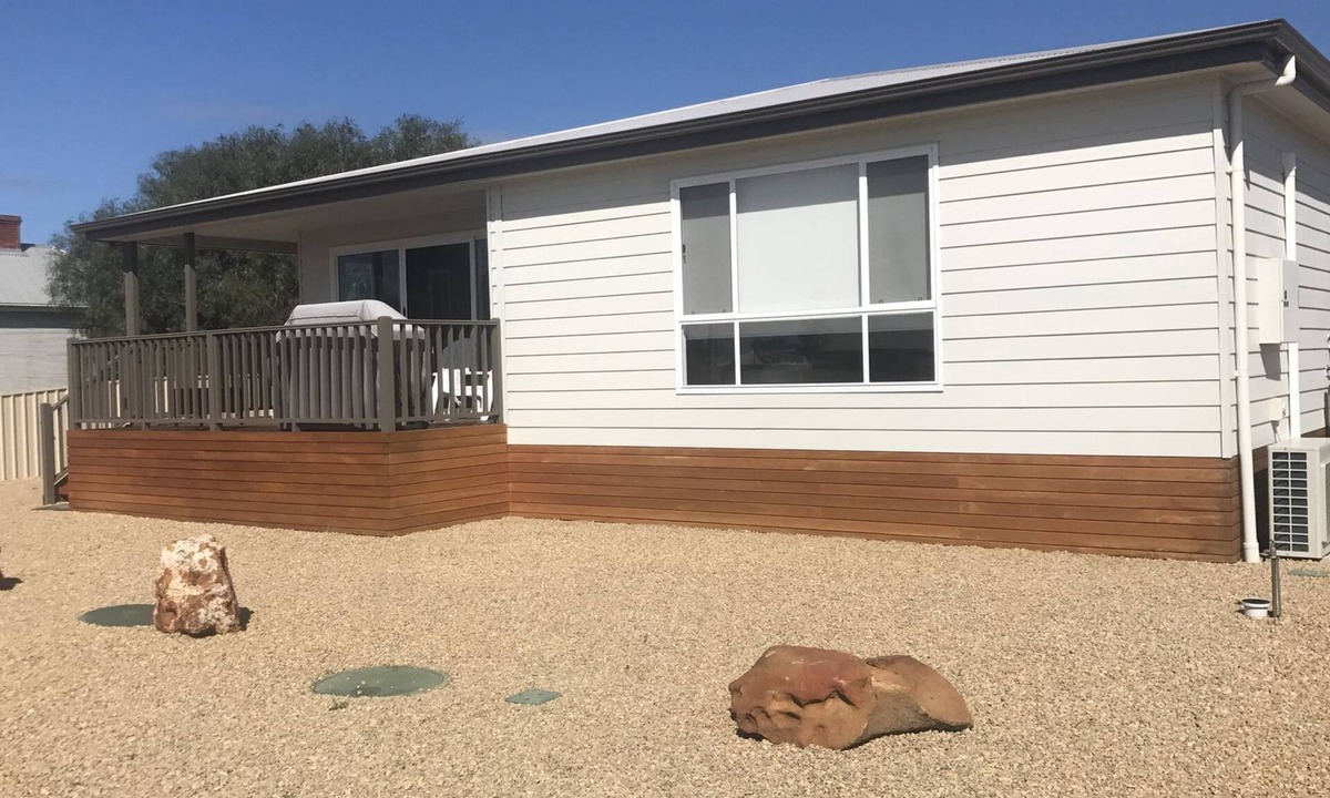 Clinton House | Sea Breeze - A Great Family Getaway