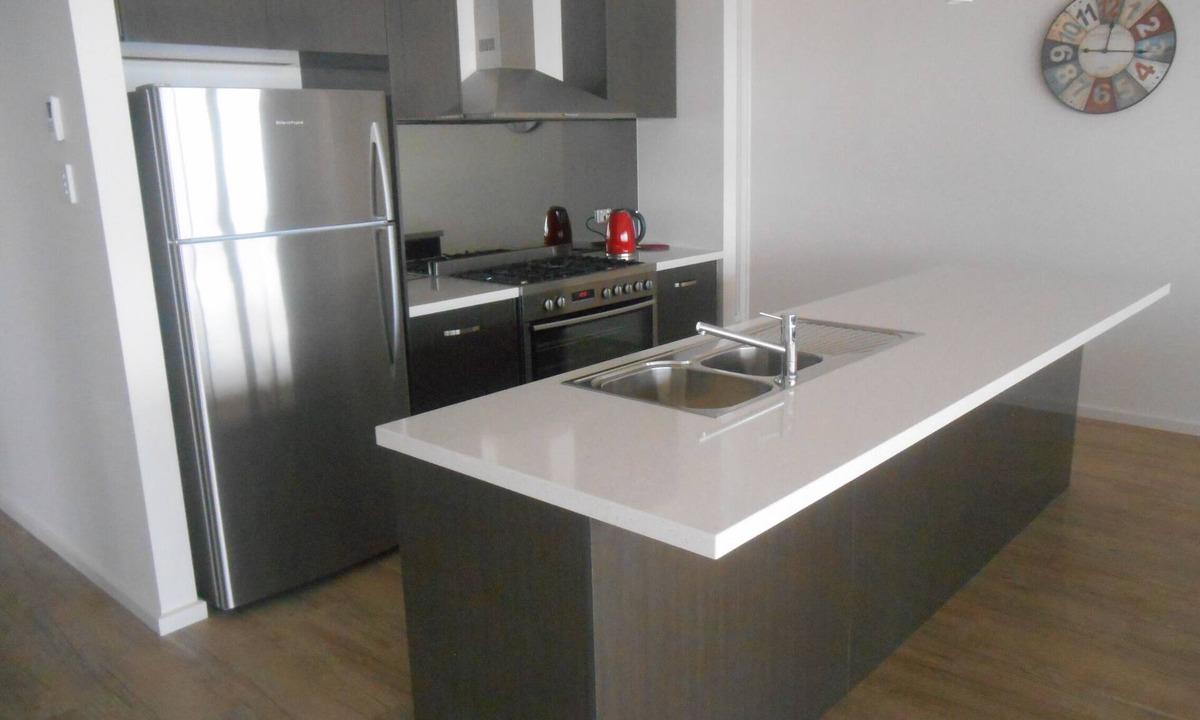 Dalrymple House | Sea La Vu - Cliff top Sea Views - Winter Off Peak Special!