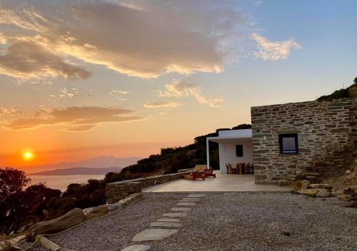 Ydrousa House | Sea View Stonehouse