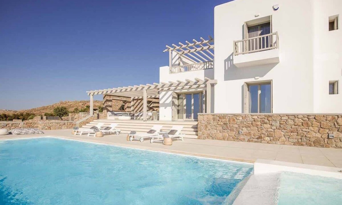 Kalafatis Villa | Sea View Villa Heated Infinity Pool & Bar