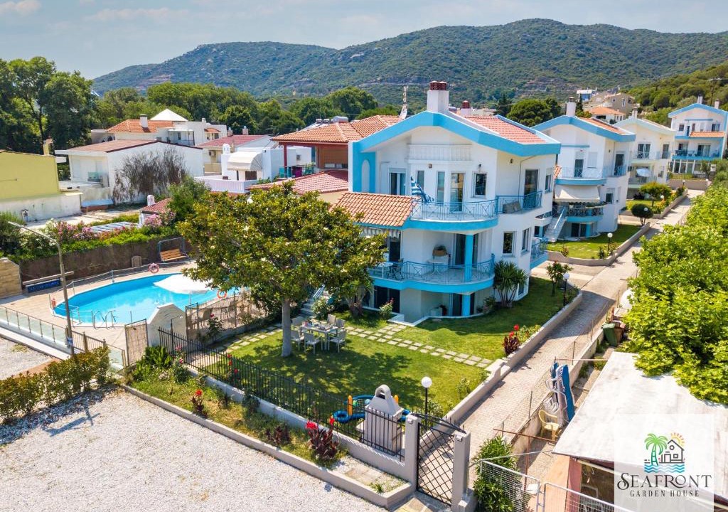 Nea Iraklitsa Apartment | SeafrontGardenHouse