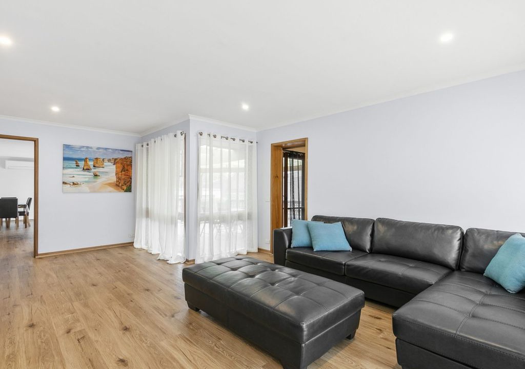 Surf Coast House | SEASIDE AT AIREYS - FOXTEL & LINEN *NEW PROPERTY 2019*