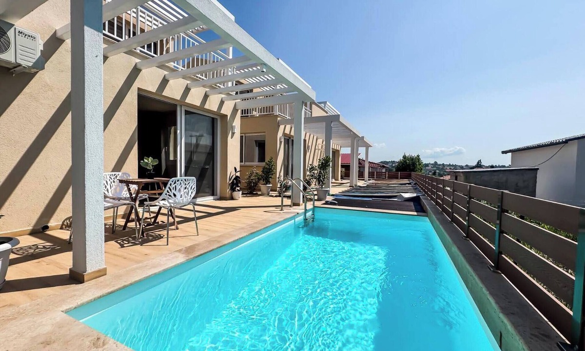Kallikratia Villa | Seaside Pool Villas