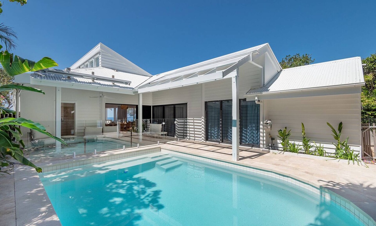 Noosa Heads House | Seaviews at Sunshine Beach 4BR, Pool