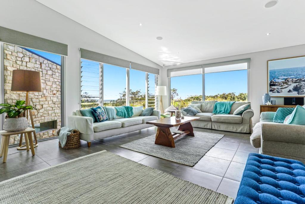 Castaways Beach House | Seclusion by the sea, Castaways Beach