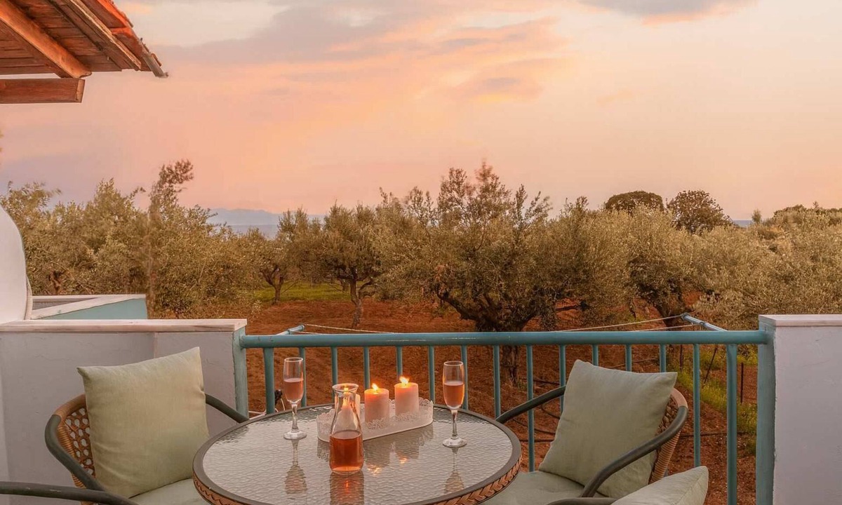 Pylos-Nestoras Apartment | Secret Summer Retreat - Perfect location & BBQ