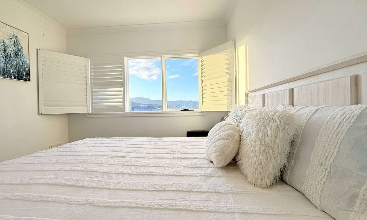 Tullimbar House | Serene Escape
