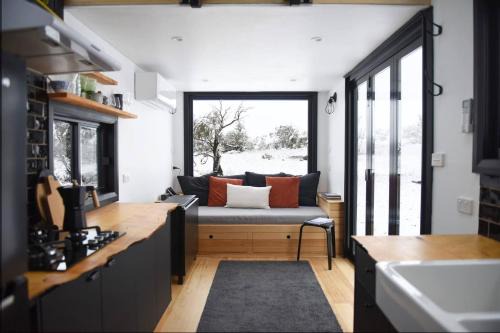 Jindabyne House | Serene Mountain Retreat in Jindabyne - Private Tiny Home