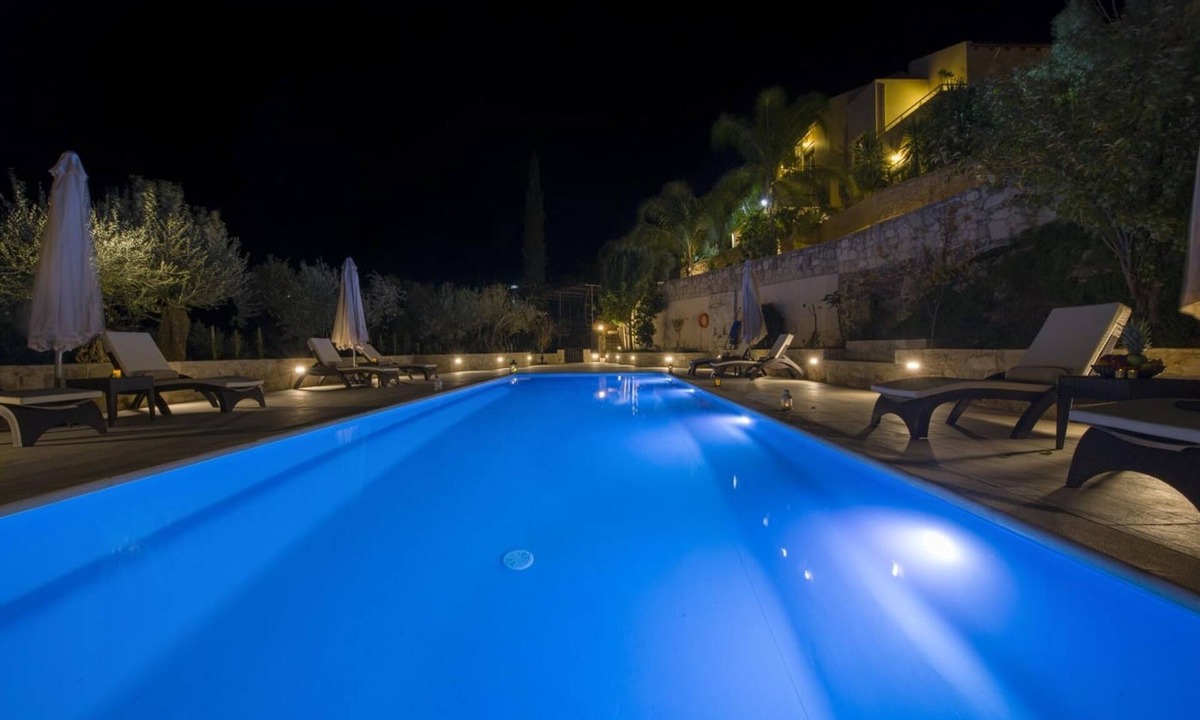 Kantanos-Selino Villa | Serenity River Villa︱a secluded paradise with pool