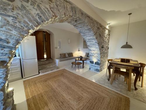 Naxos Apartment | Servena's Damarionas Village
