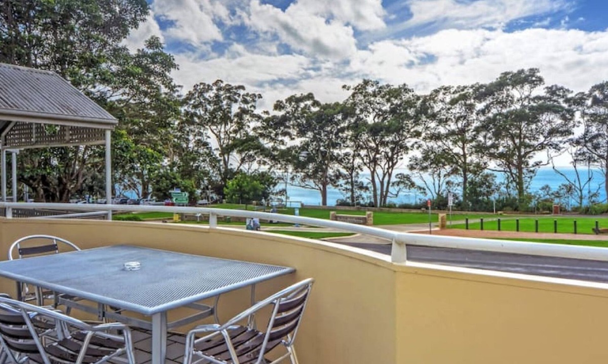 The Huskisson | Huskisson