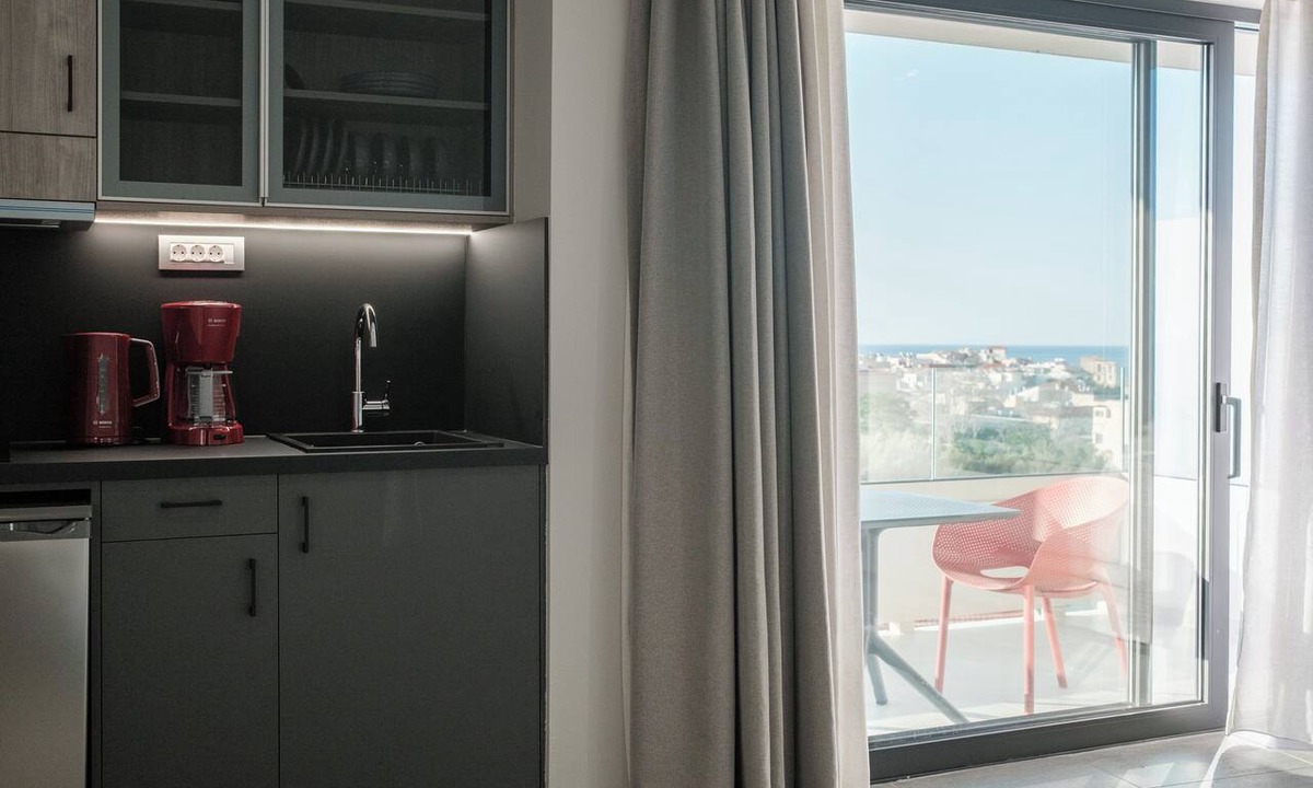 Old Town Apartment | Sky-High Central Penthouse w. Stunning Views - 03