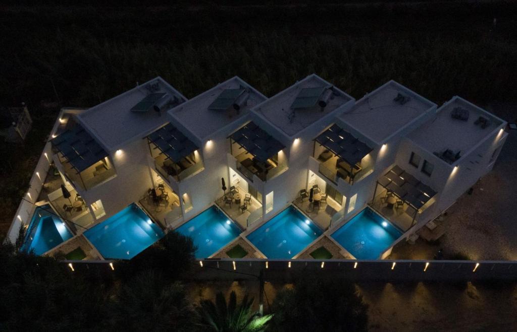 Aspous Apartment | SKYROS BLUE SUITES
