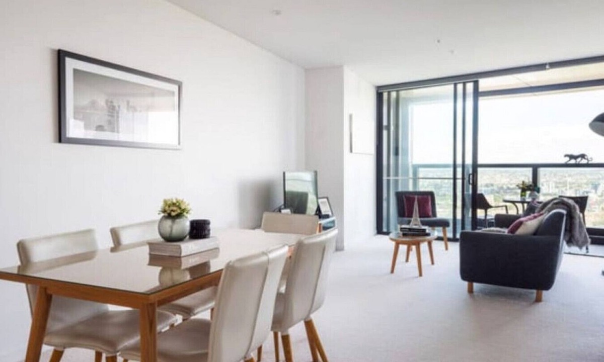 Brisbane Central Business District Apartment | Skytower 1901 · L19 Spacious Apt, Wi-Fi, Parking