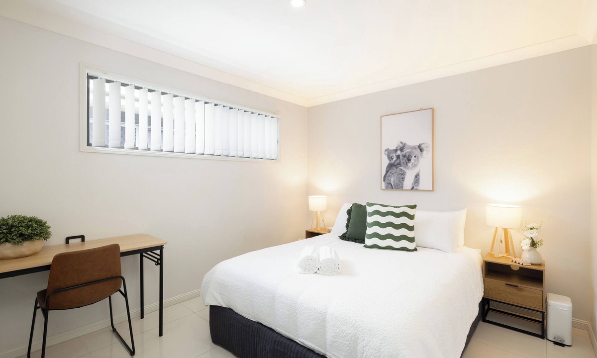 Rocklea Apartment | Smart Suites Self Check-in Apartments - 18 Darnley