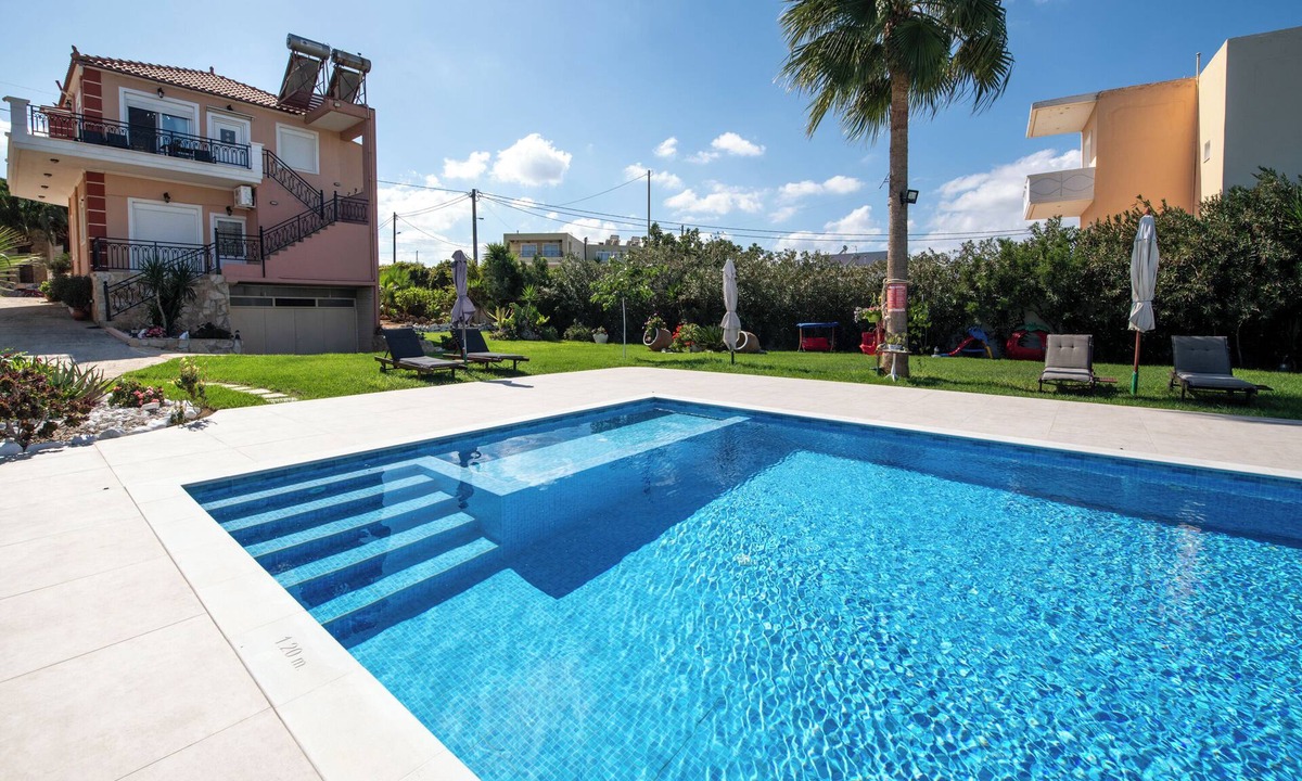 Kamisiana Apartment | Socrates Holidays Apt. 4 with Pool near the Beach