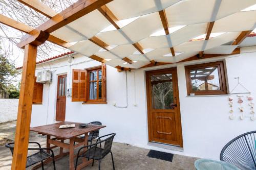 Apidias Lakkos House | SOFIA'S HOUSE No 2 in LESVOS