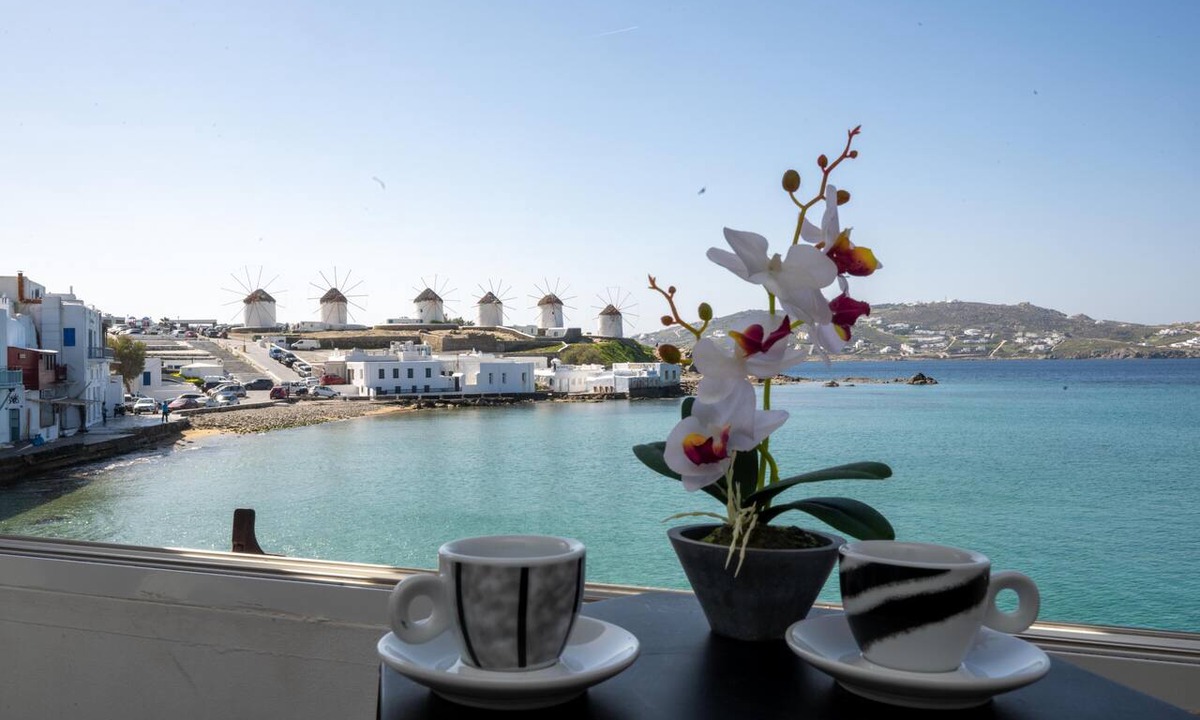 Mykonos Town Apartment | Spacious Apartment in Little Venice Mykonos by MPS