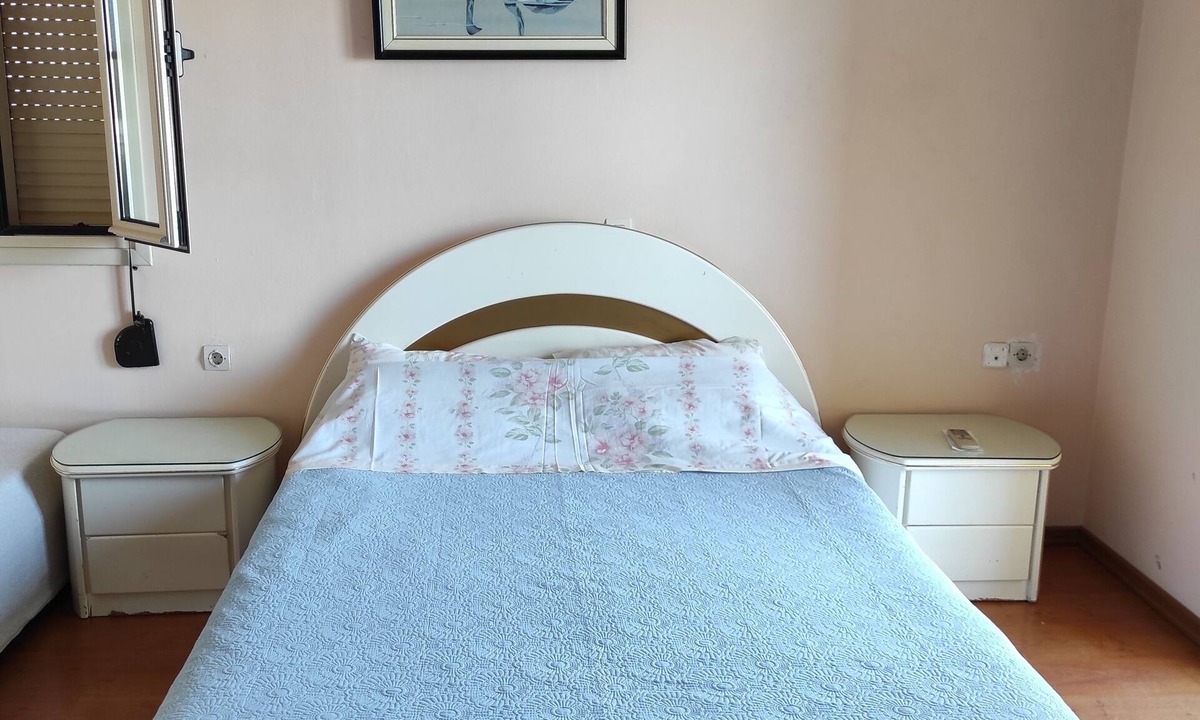 Ierapetra House | Spacious Room with a Private Bathroom - Stay with a Cretan Family!