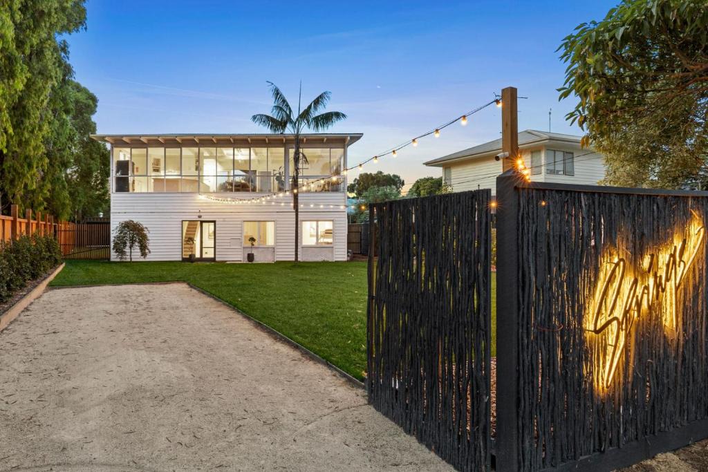 Point Lonsdale House | SPRINGS at Lonsdale
