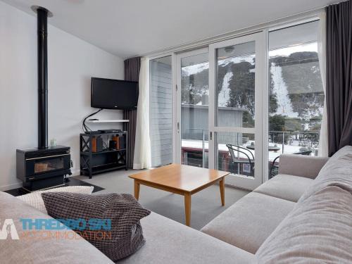 Thredbo Ski Chalet | Squatters Run 12