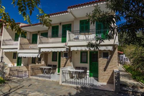 Sampatiki Apartment | Stathopoulos Apartments