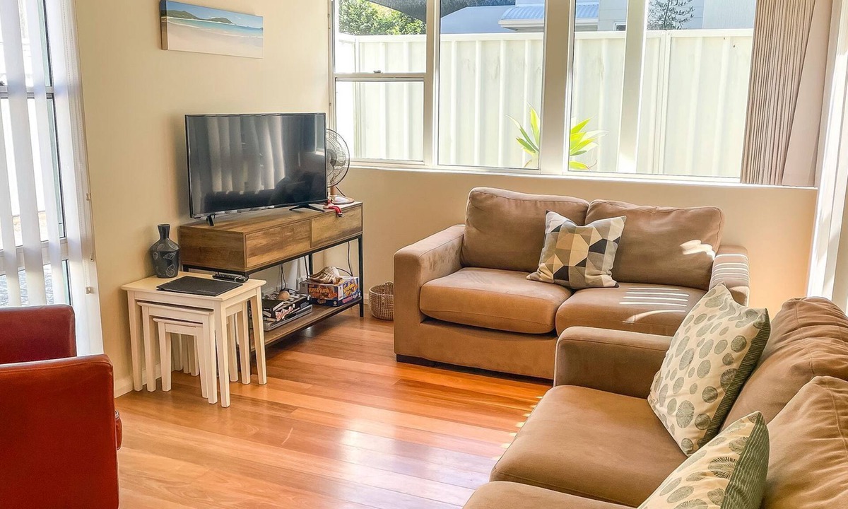 Fingal Bay House | Stone's Throw To The Beach, 2/92 Rocky Point Road