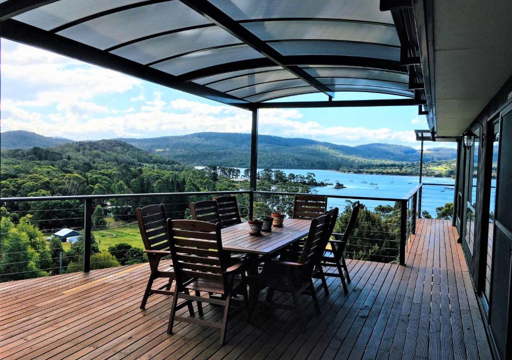 White Beach Bed & Breakfast | Storm Bay B&B
