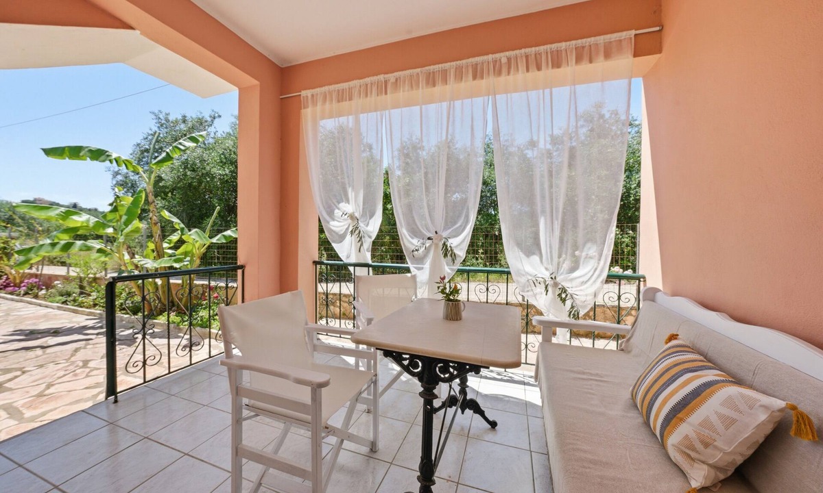 Sivota Apartment | Studio 7 Apartment with Shared Garden, Wi-Fi, and Air Conditioning