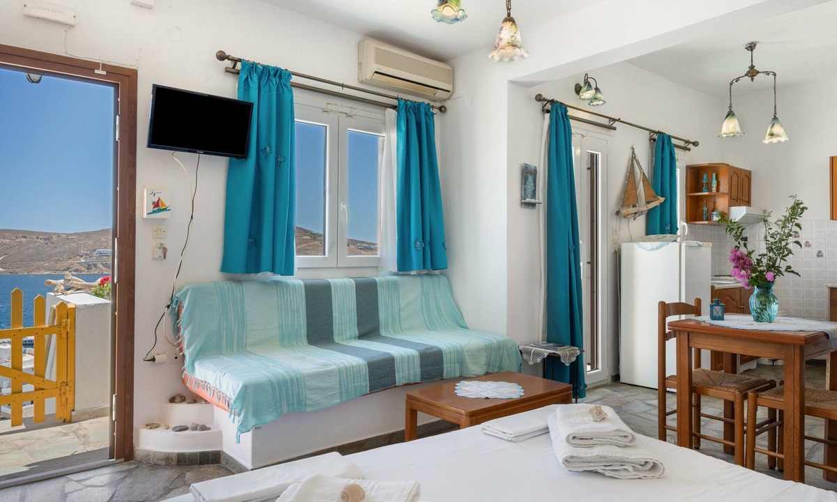 Livadi Apartment | Studio Apartment 'Agnadi' with Sea View, Balcony and Air Conditioning
