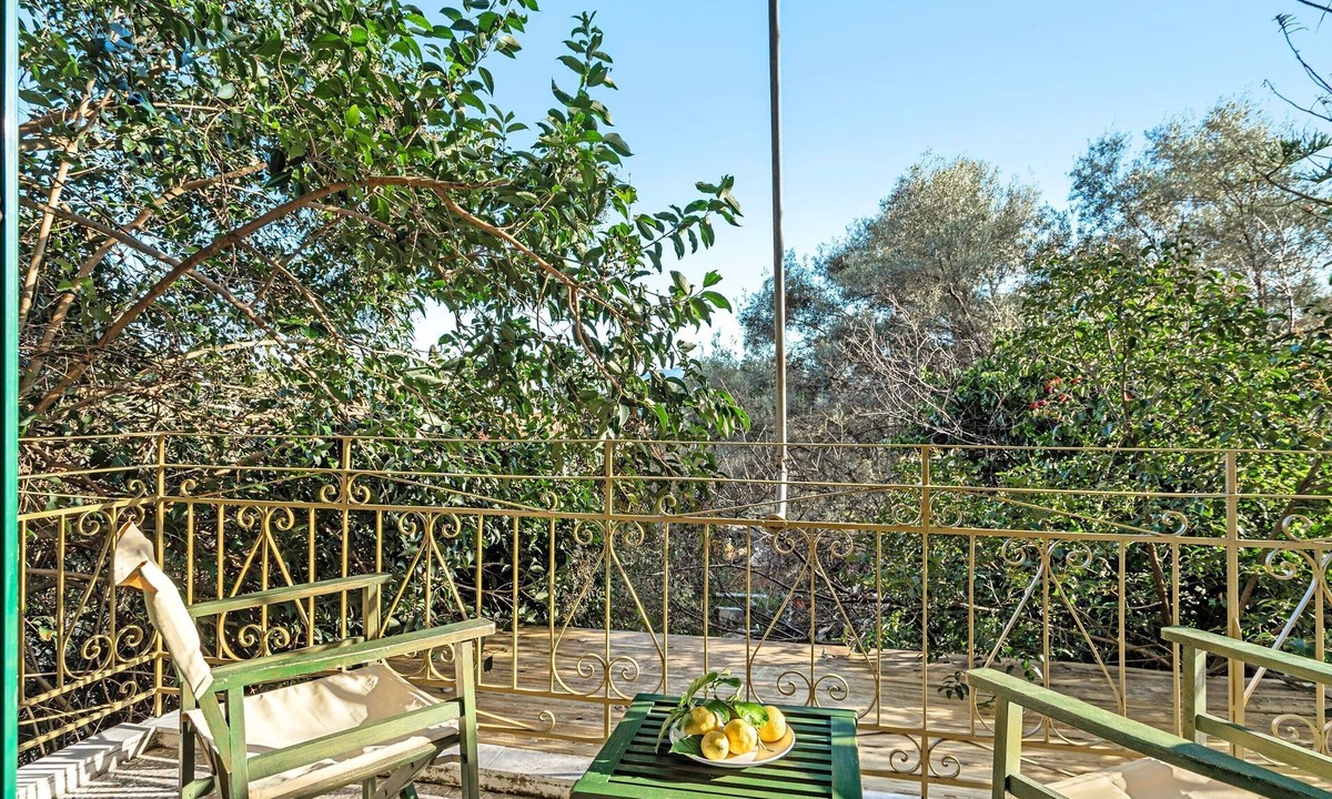 Nikiana Apartment | Studio Apartment 'Old Boat Double Studio 4' with Sea View, Wi-Fi and Air Conditioning