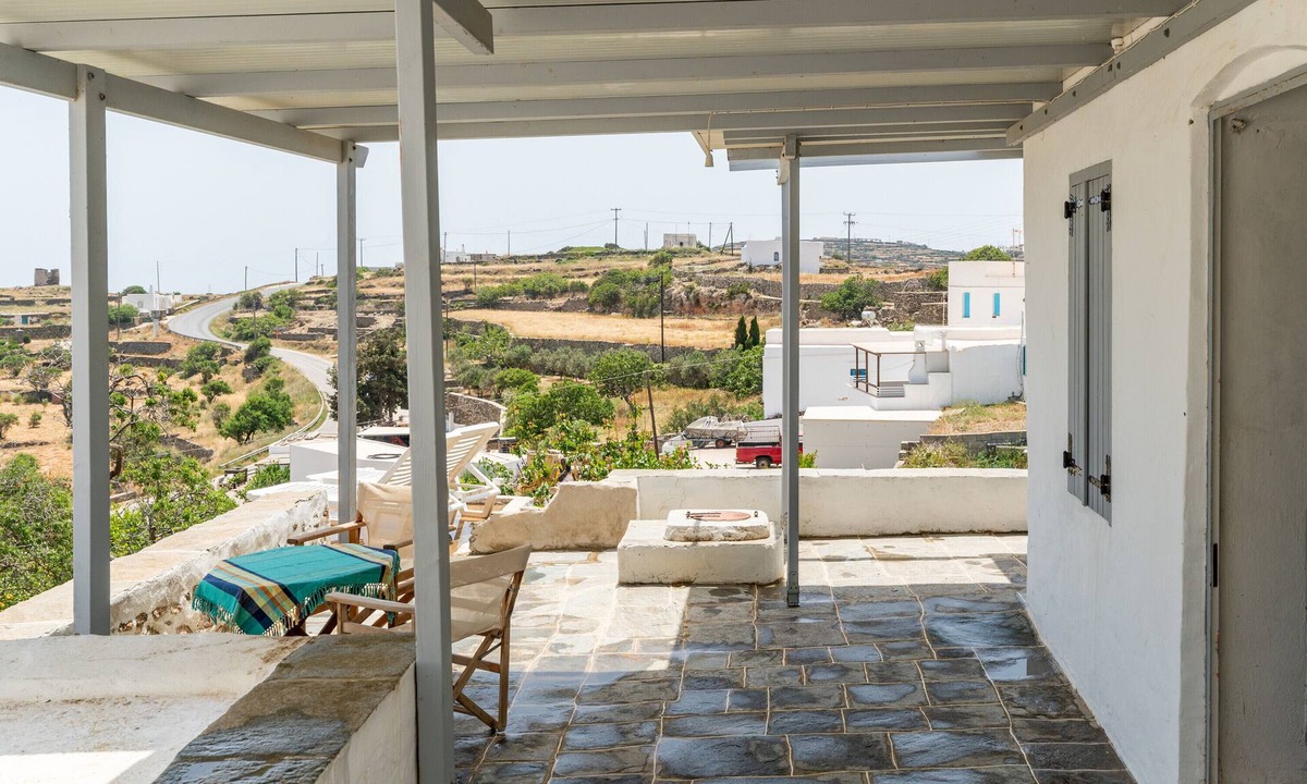Apollonia Apartment | Studio Apartment 'Sifnos 7' with Sea View, Wi-Fi and Air Conditioning