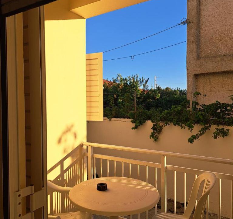 Kokinos Pirgos Apartment | Studio Sunrise