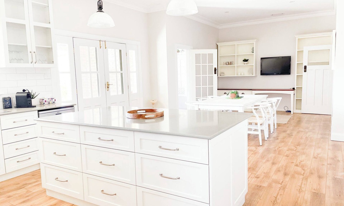 Wagga Wagga Apartment | Stunning fusion of classic elegance and modern luxury!