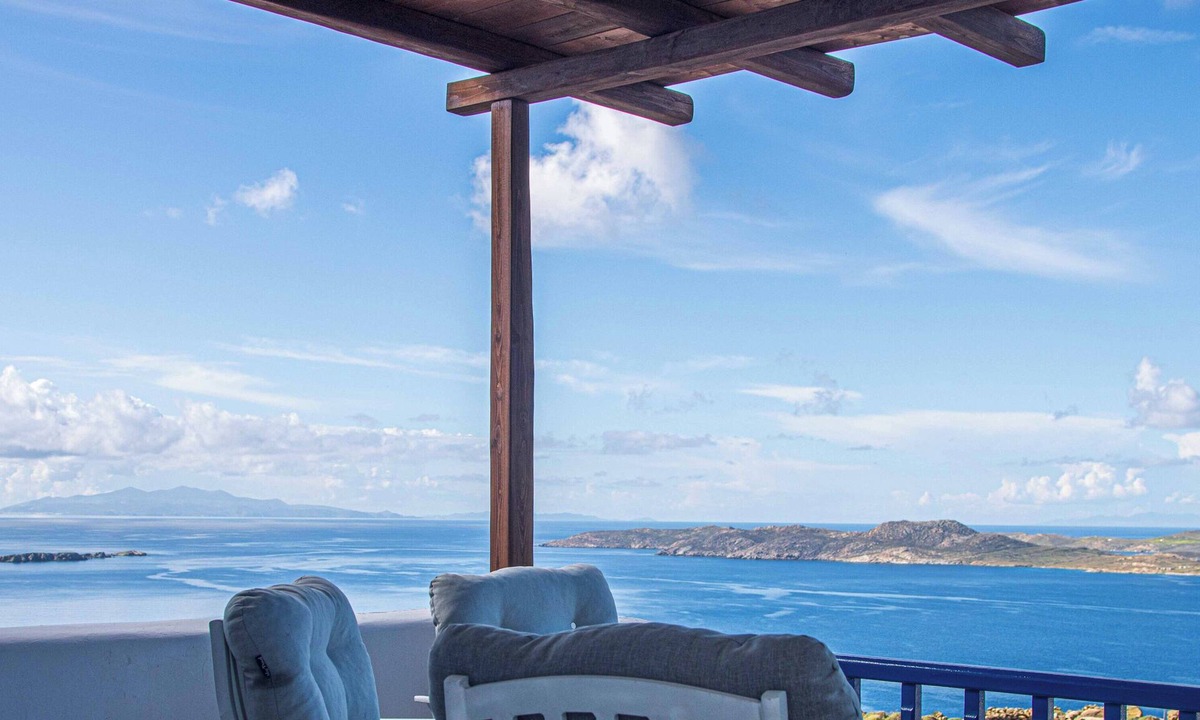 Agios Ioannis House | Stunning Mykonos Villa Delos Sunset View -close to beaches and town!