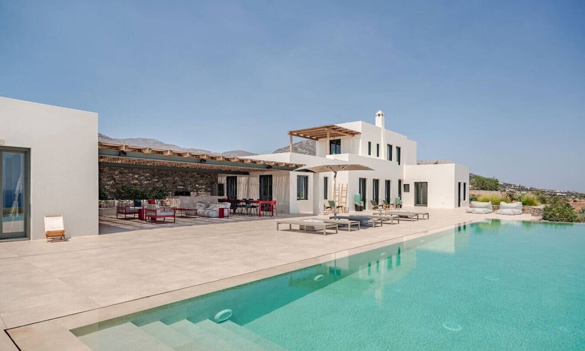 Paros Villa | Stunning villa with unique view