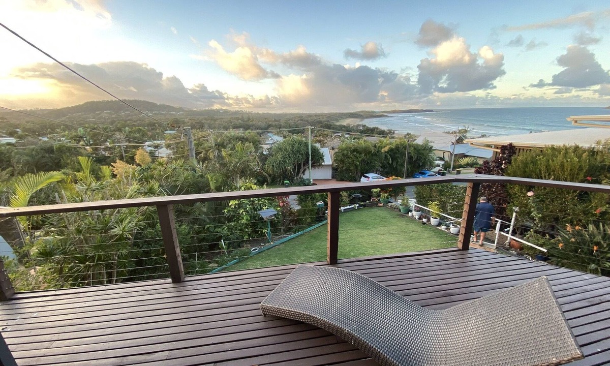 Emerald Beach House | Stunning views with soul