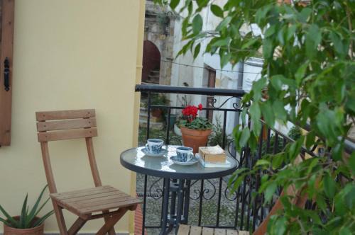 Rhodes Old Town Apartment | Summer Knights