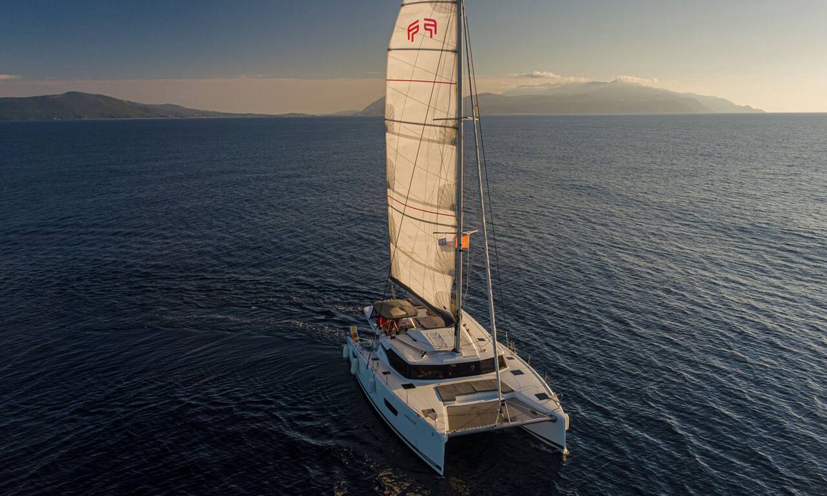 Tourlos Boat Rental | Sun-Kissed Sailing Adventure in Islas Cícladas, Mykonos